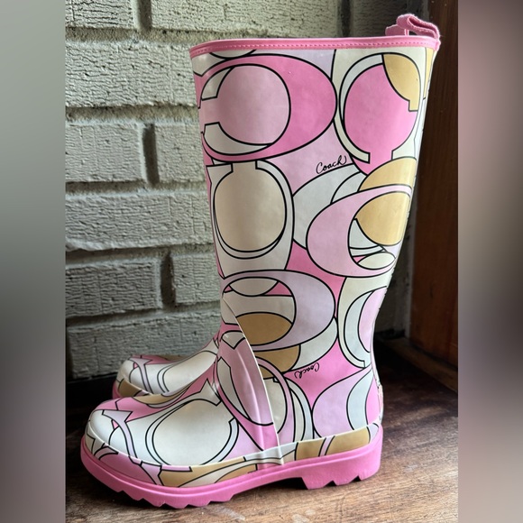 Coach Logo Paisley Pink Rain/Mud Boot- Size 6B - Picture 3 of 9